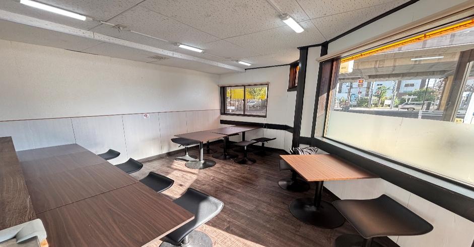 【中野区】【野方・交差点角地】【初期費用380万円以下】野方・交差点角地1-2階一棟16坪／地域密着型飲食に最適な定食屋居抜き